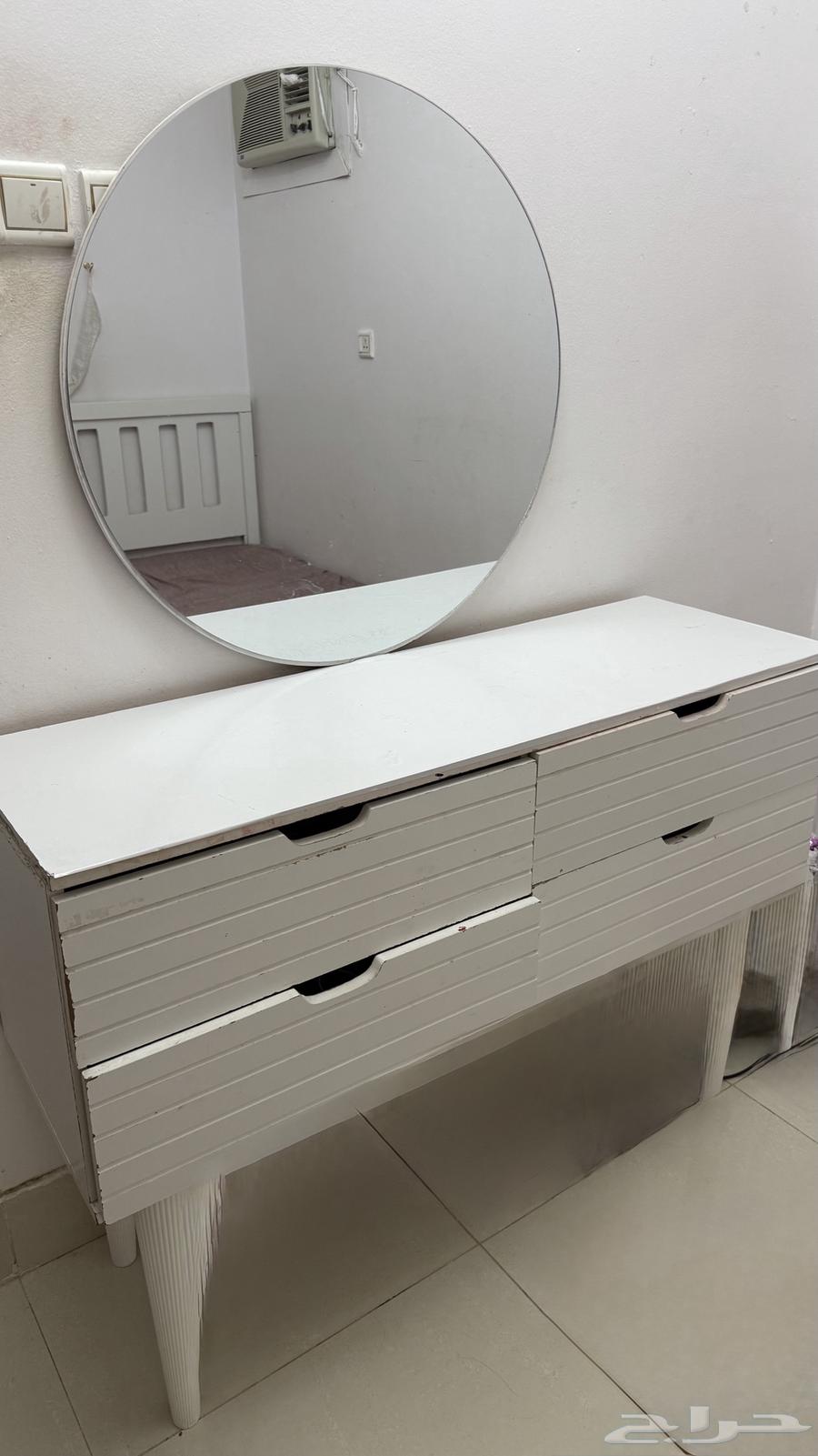 2 سرير مفرد مع تسرحة موجود بالمنار للتواصل64391133065857110