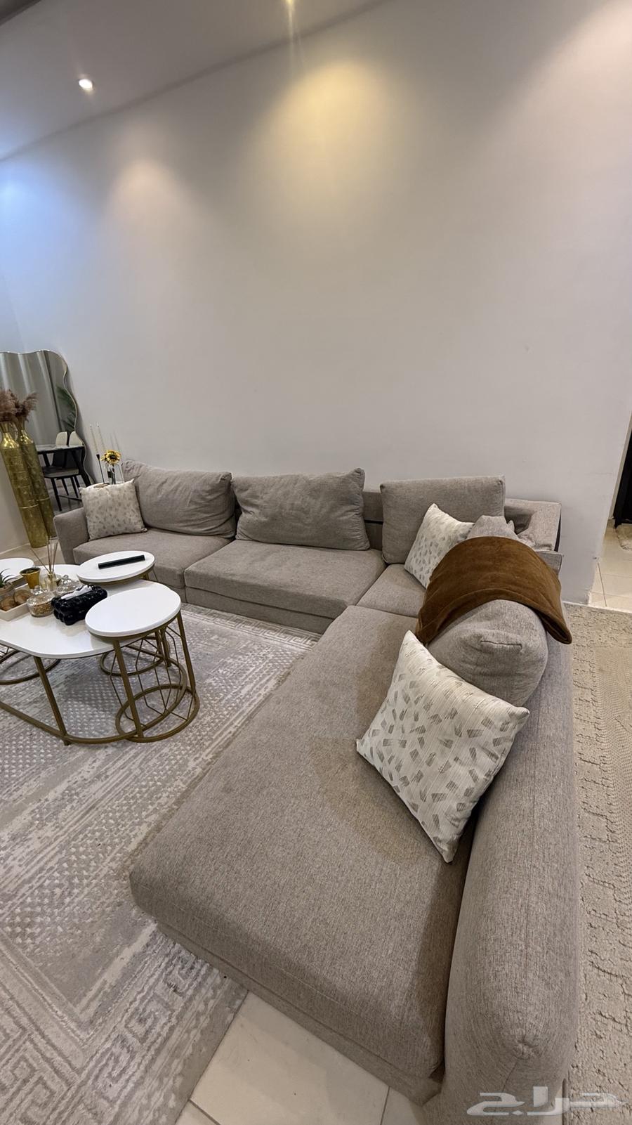 كنب للبيع64383843970306112