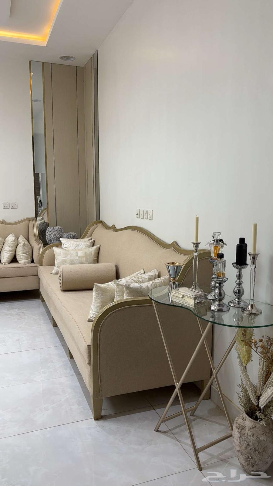 كنب نظيف جدا المقاس7 في 564379991499905111