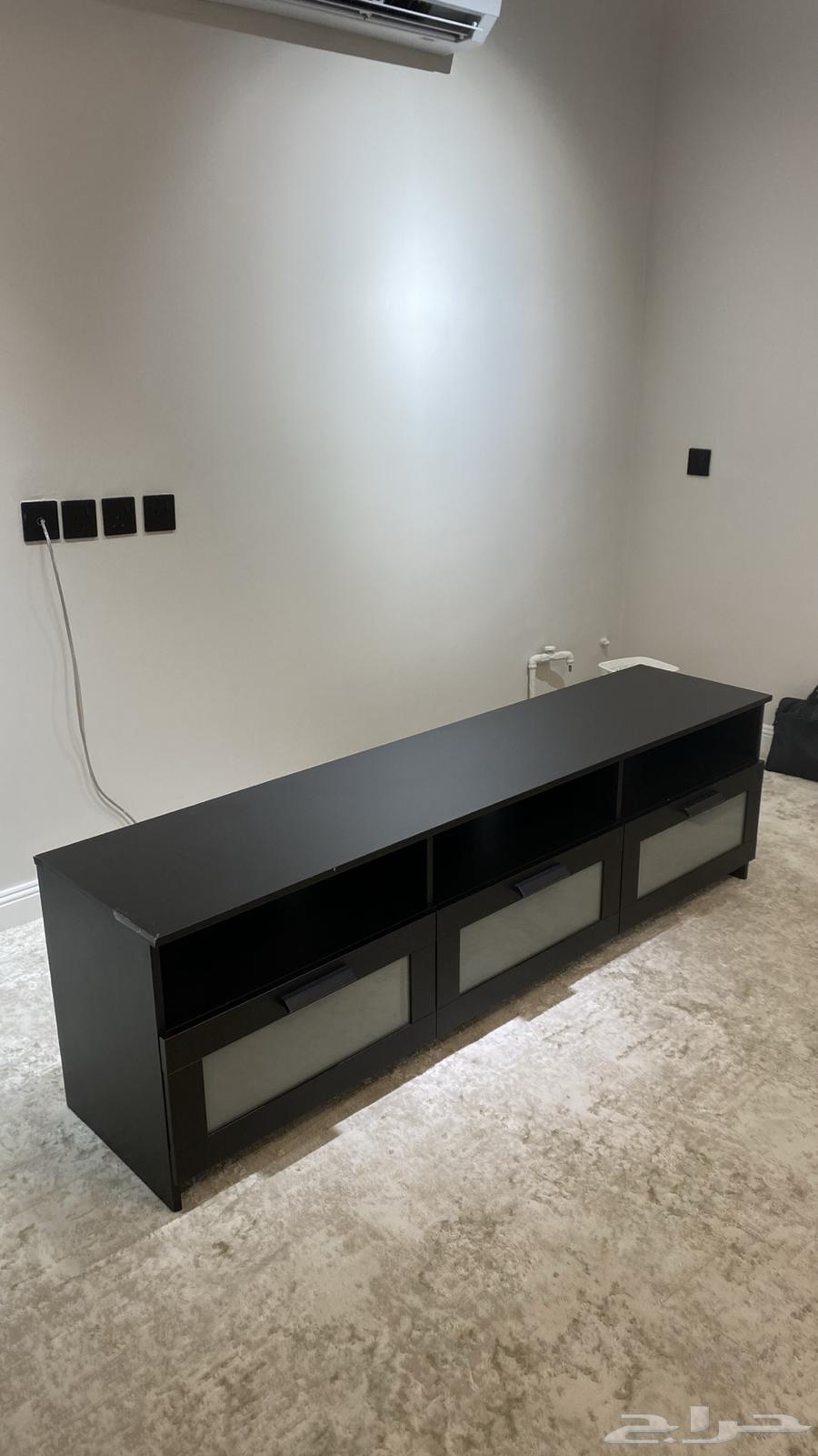 طاولة تلفزيون ايكيا64378963630723110