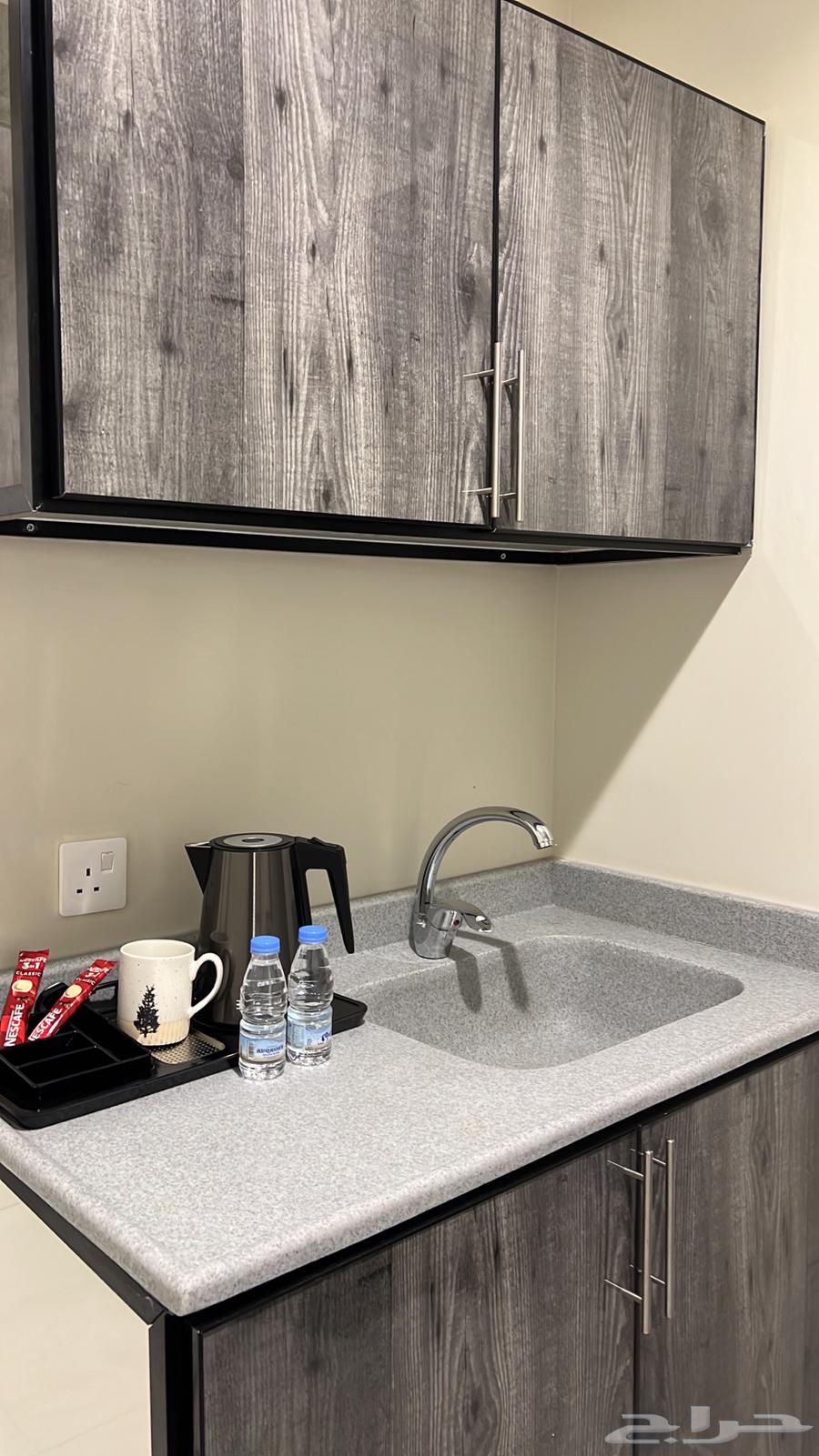 الاثاث الي بالصورة للبيع لغير اصحاب الاثاث64379602501123110