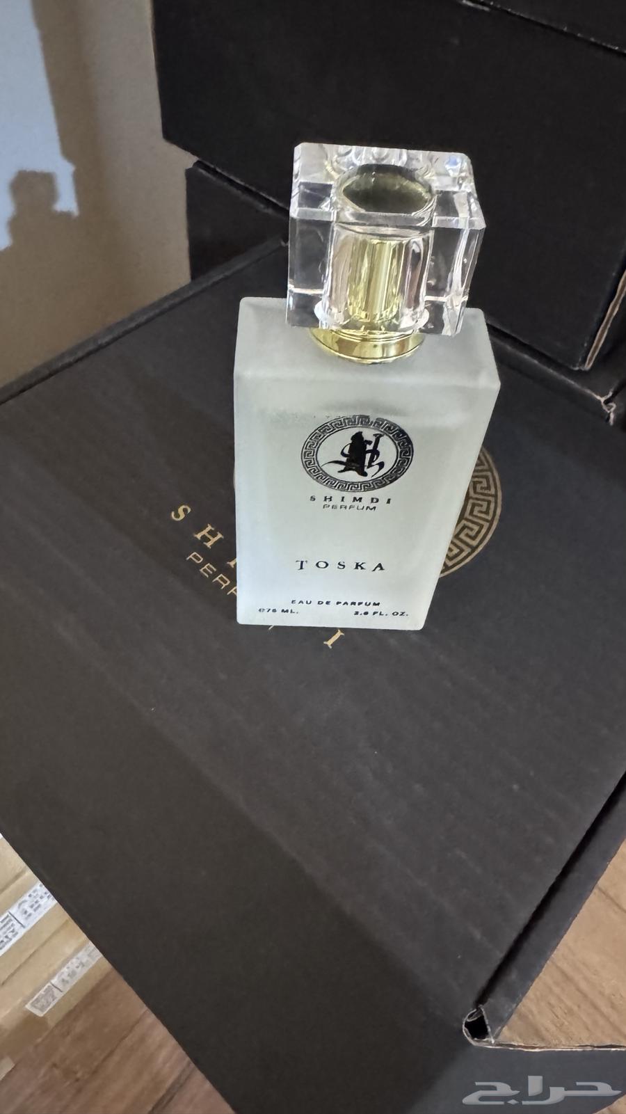 عطور للبيع حوالي 600 بيع جملة أصلية64385817512579111