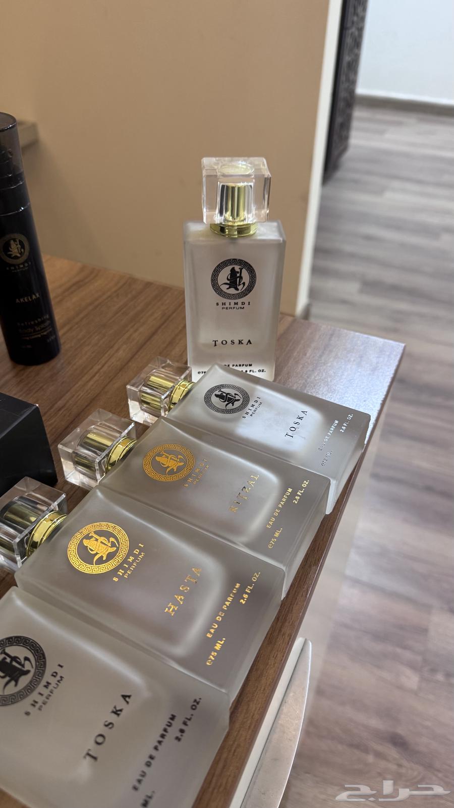 عطور للبيع حوالي 600 بيع جملة أصلية64385817512579110