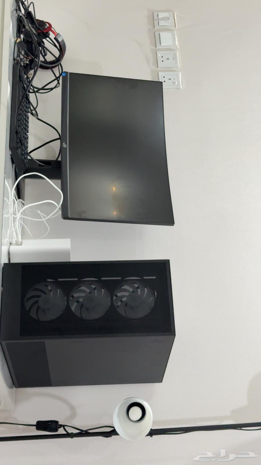 بي سي للبيع بكامل اغراضه ومع الشاشه64379941912579110