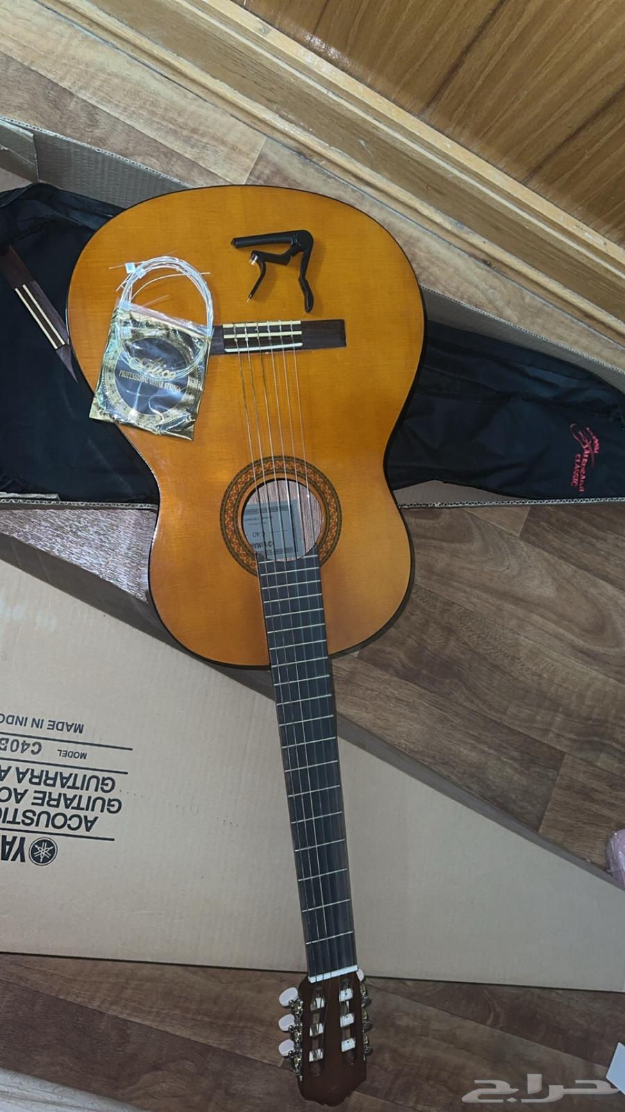 قيتار ياماها C4 بكامل الملحقات64377695529473110