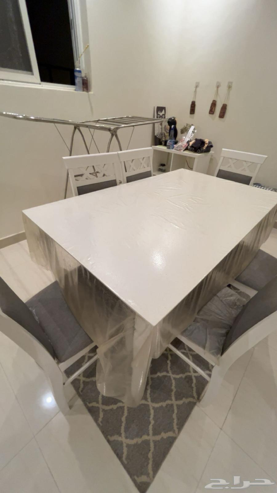 Dining table64381109037699111