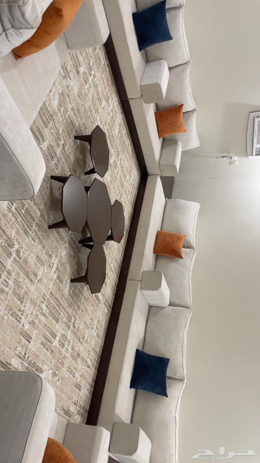 مجلس 4-5 للبيع استخدام نظيف64383594560131110