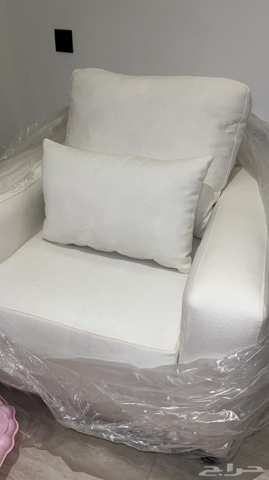 2 Single Sofas64390569014274111