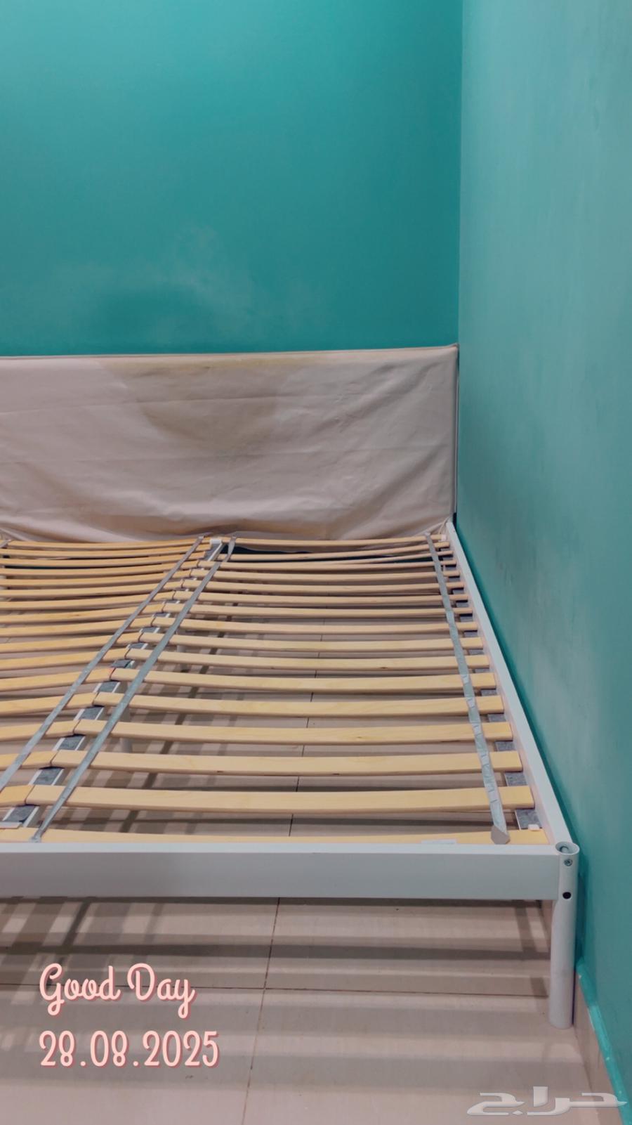 سرير ايكيا نفر ونص للبيع64381850725506110