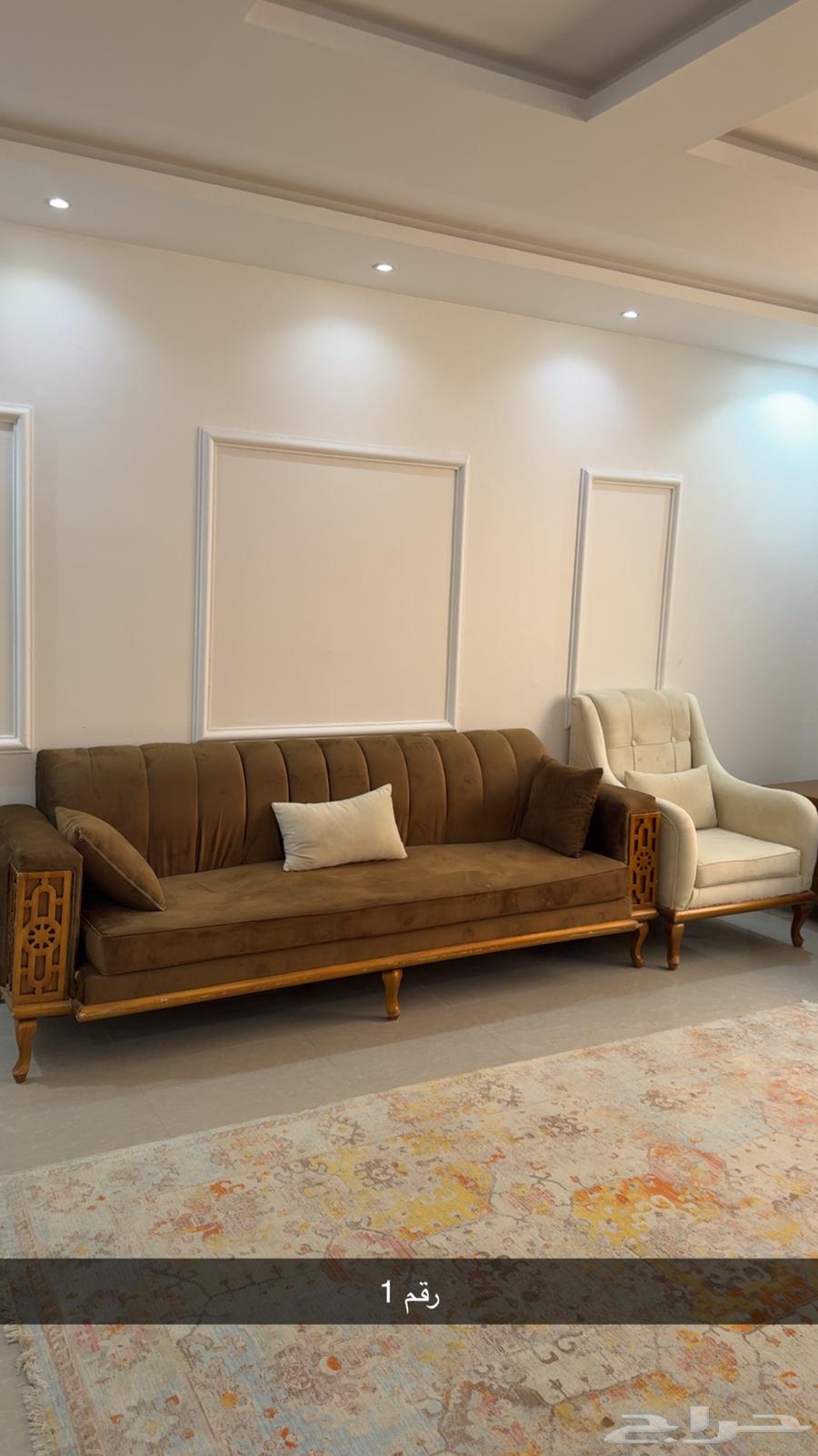 كنب نظيف جدا. 11شحص64383885202306110