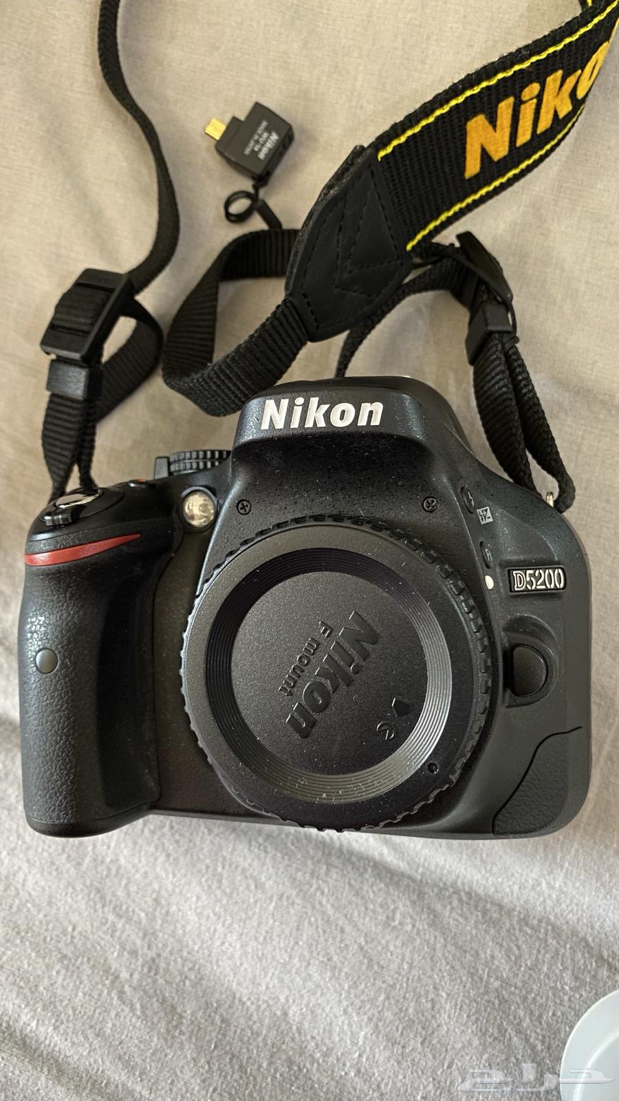 للبيع كاميرا نيكون D520064385761458691110