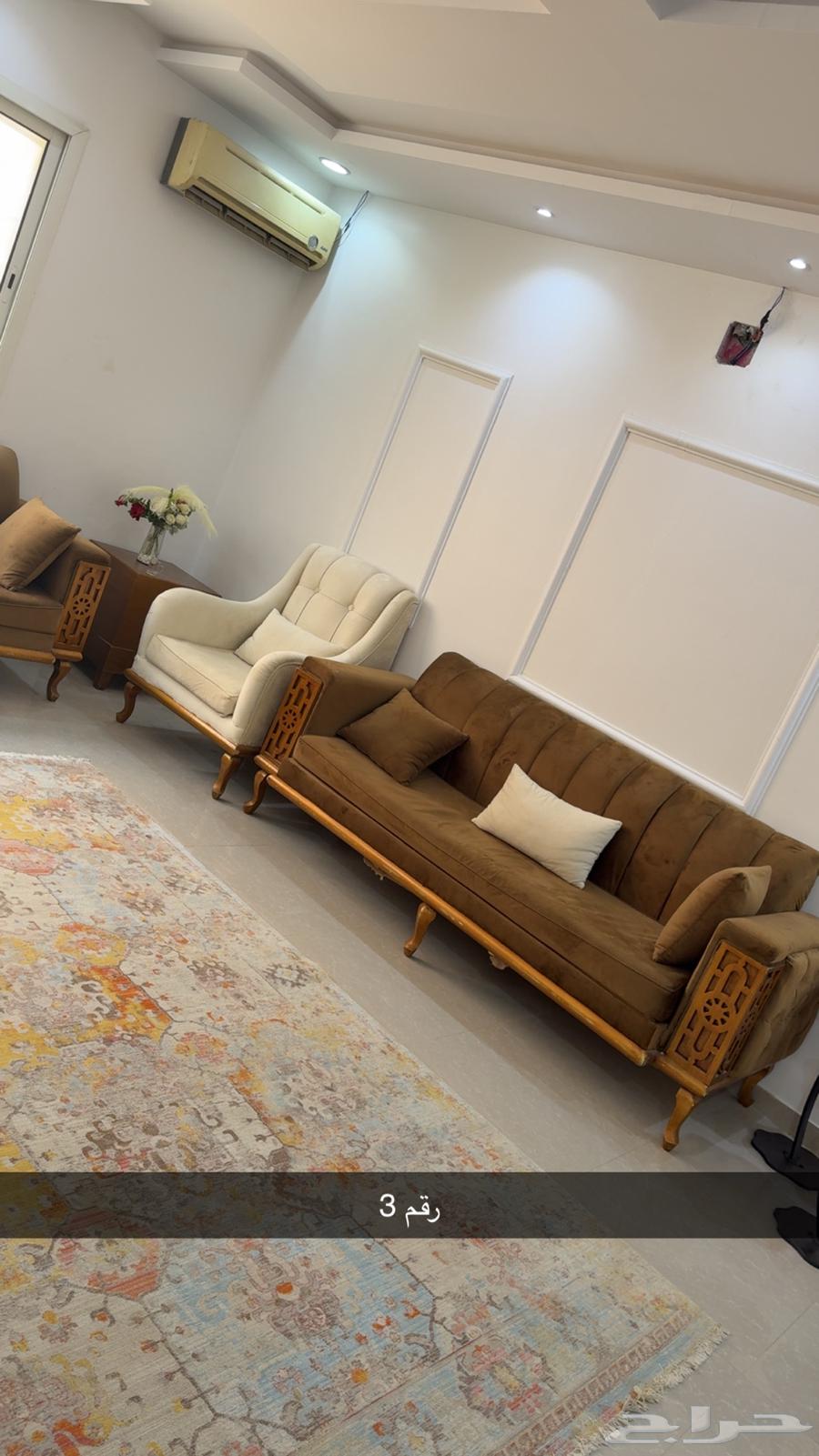 كنب نظيف جدا. 11شحص64383885202306112