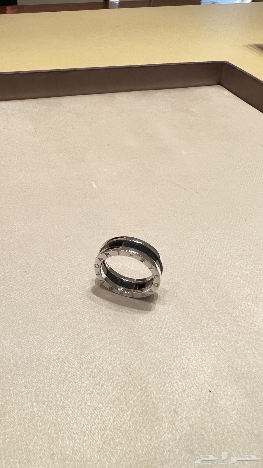 دبلة بولغاري مستخدمه بحالتها الطبيعية64382155644673110