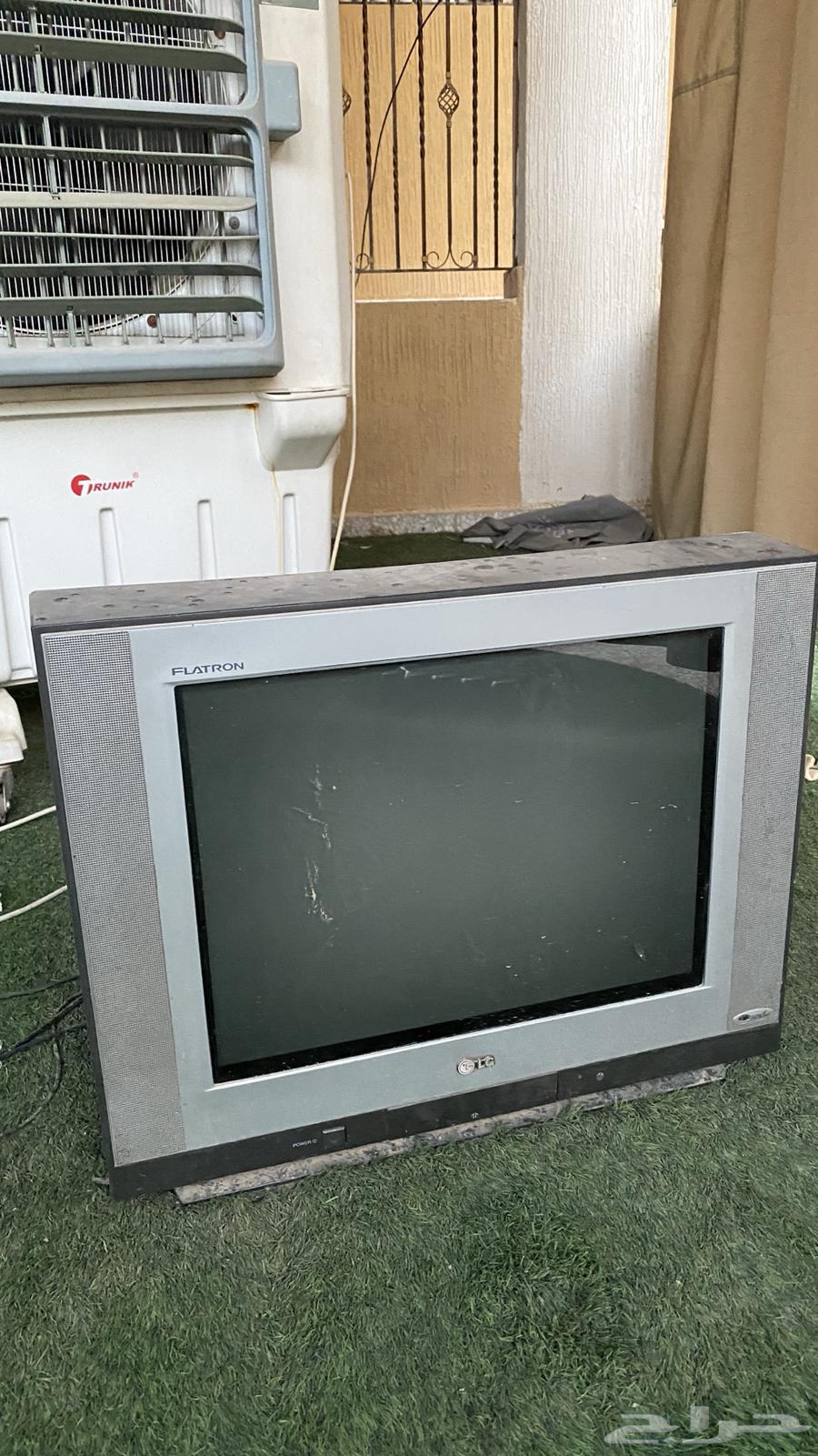 يا أهل الندره تلفزيون عام 1412 هجري قديم جدا  و نادر وشغال64383164125443112