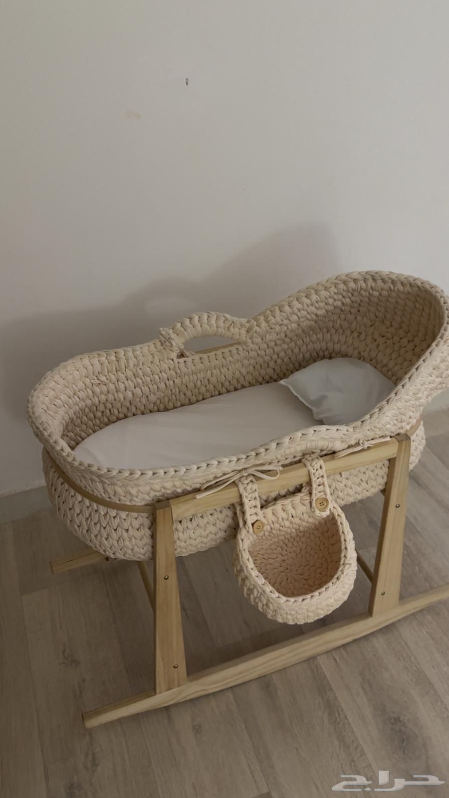 Moses' basket64378629603329112