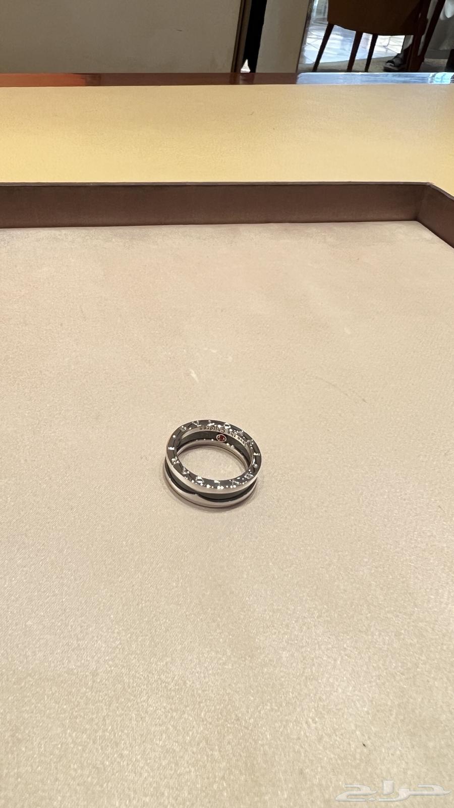 دبلة بولغاري مستخدمه بحالتها الطبيعية64382155644673112