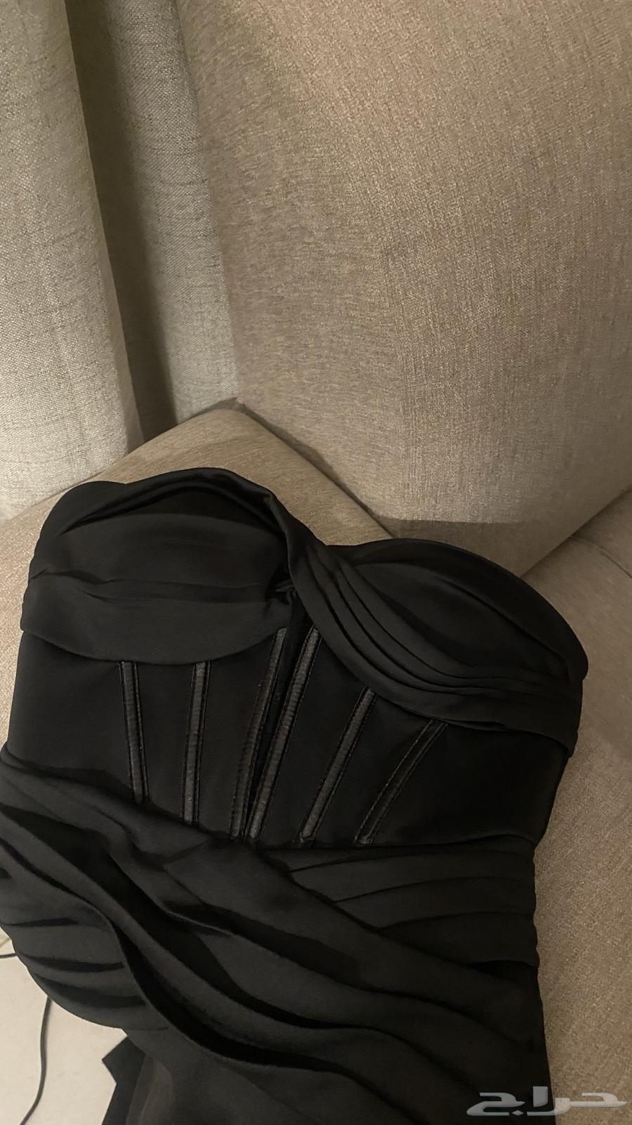 فستان للبيع اسود ماسك طويل ذيل مع فتحه من الامام ب50064378789352193113