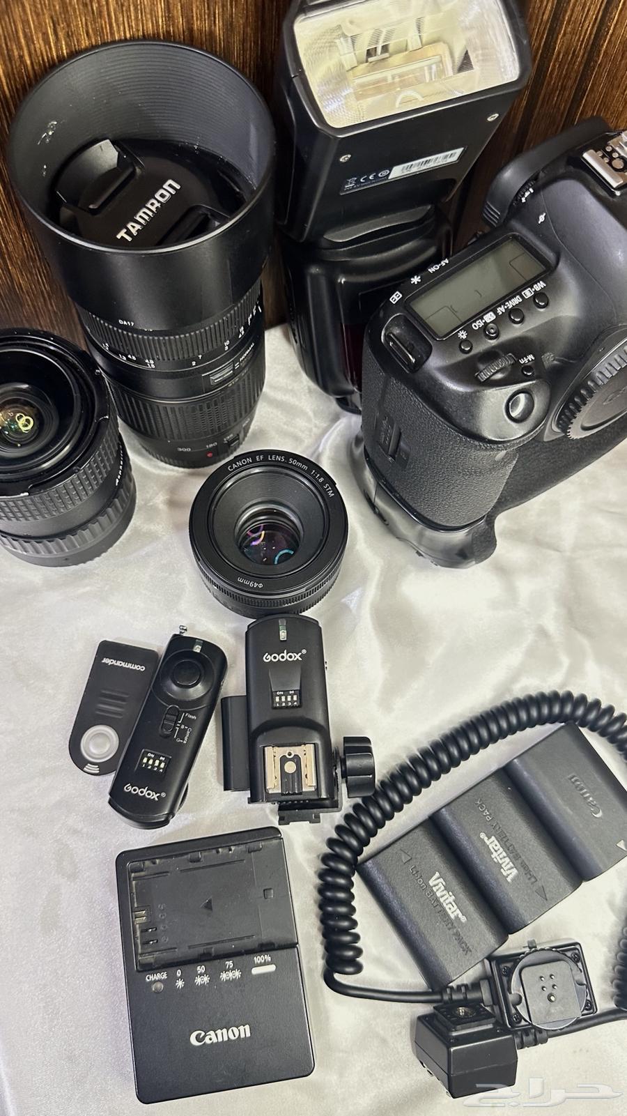 للبيع كاميرا تصوير كانون احترافيه 5d iv4 اصدار رابع فل فريم64381864498435112