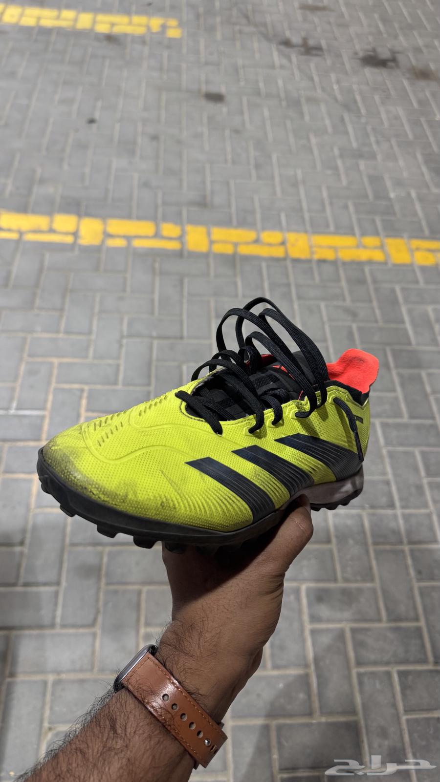 بوت اديداس اصلي استخدام 4 مرات فقط64379326313857111