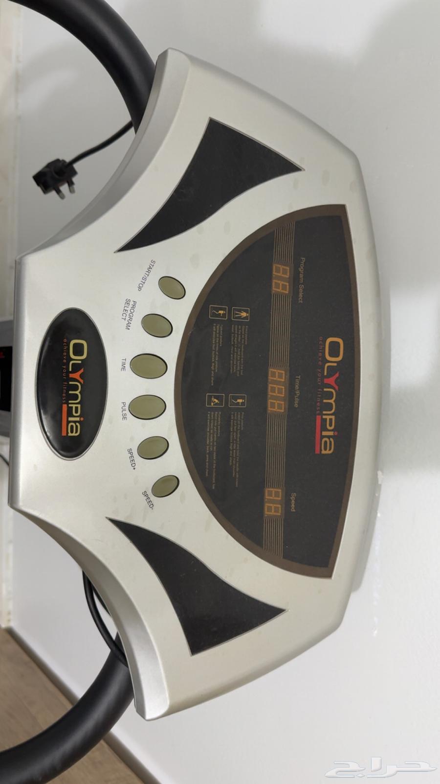 Exercise equipment64388287740802111