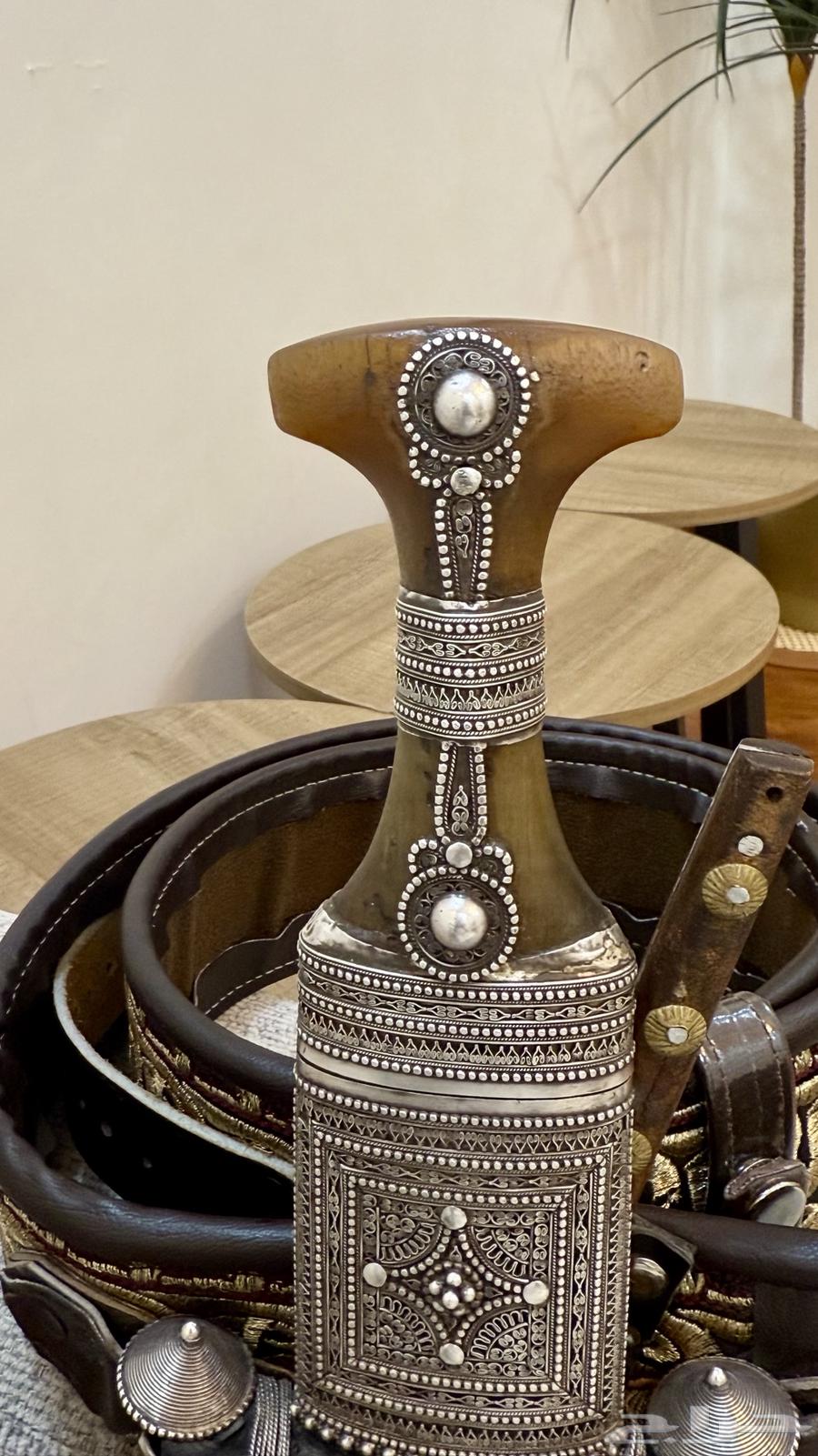 Ancient Zaraf Dagger (Type)64388880756354113