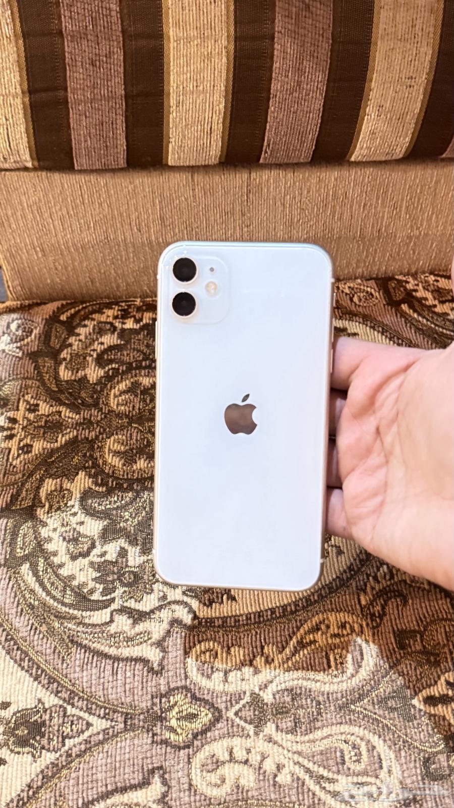 ايفون1164391421441922110