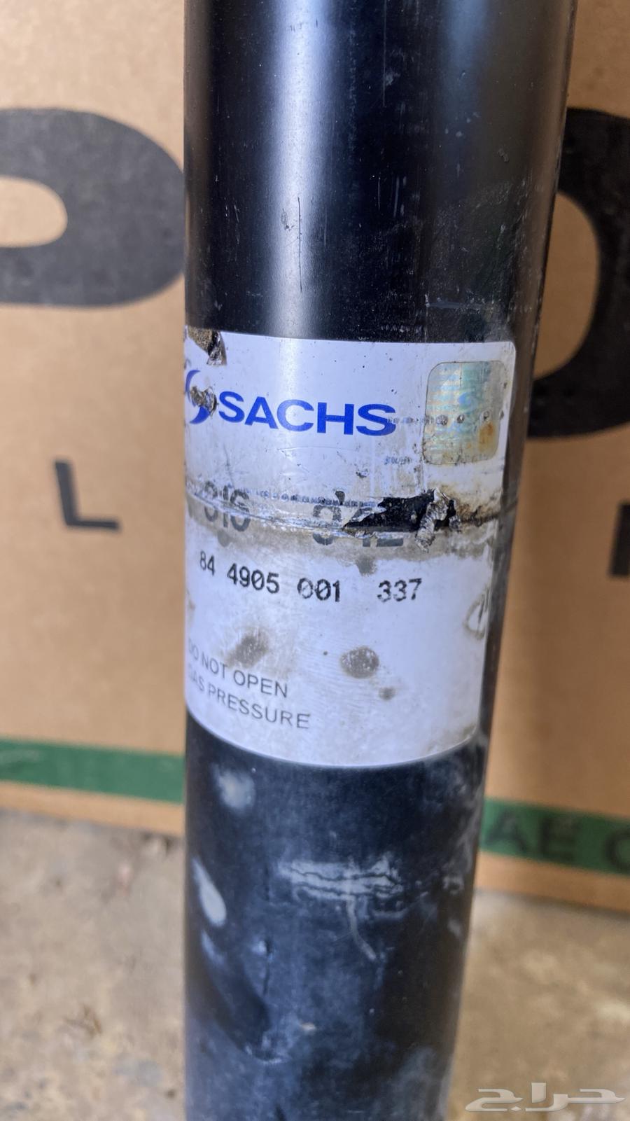 Front SACHS shock absorber for Hilux64527849011586113