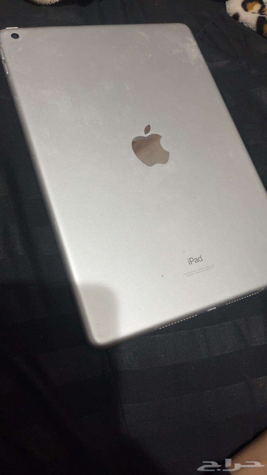 ايباد الجيل التاسع 64 قيقا شاشه نظيفه مافي كسور64388922233473111