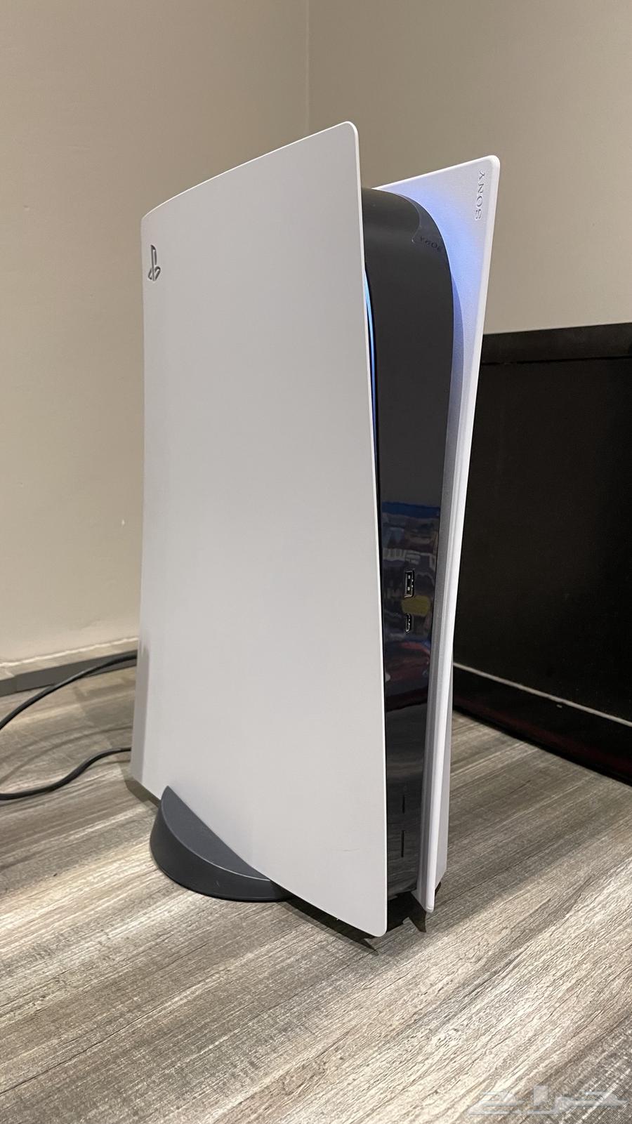 بلاستيشن 5 مع شاشه وجميع ملحقاته64391756722434111