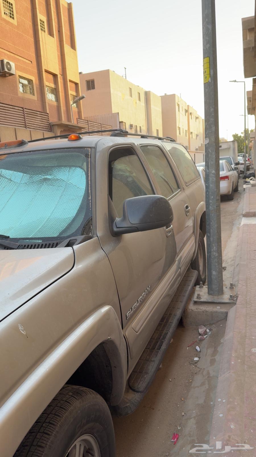 Hello and welcome, I'm presenting to you a GMC Superman 2002 model. Mileage is 300 thousand64532522688257114