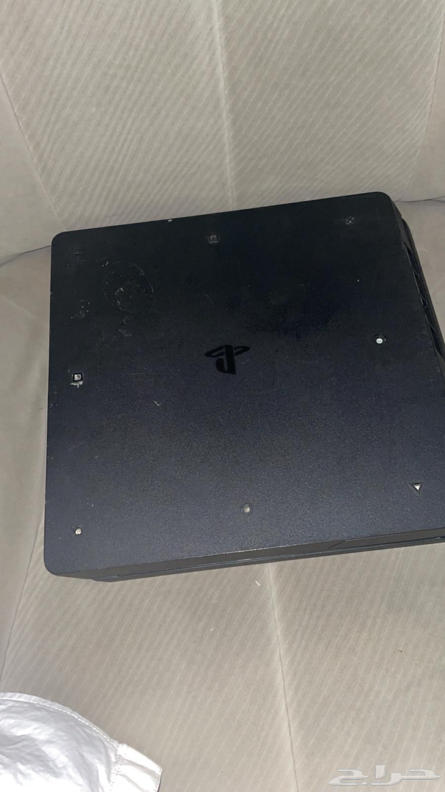 للبيع سوني 4 مع قرند64389113879171111