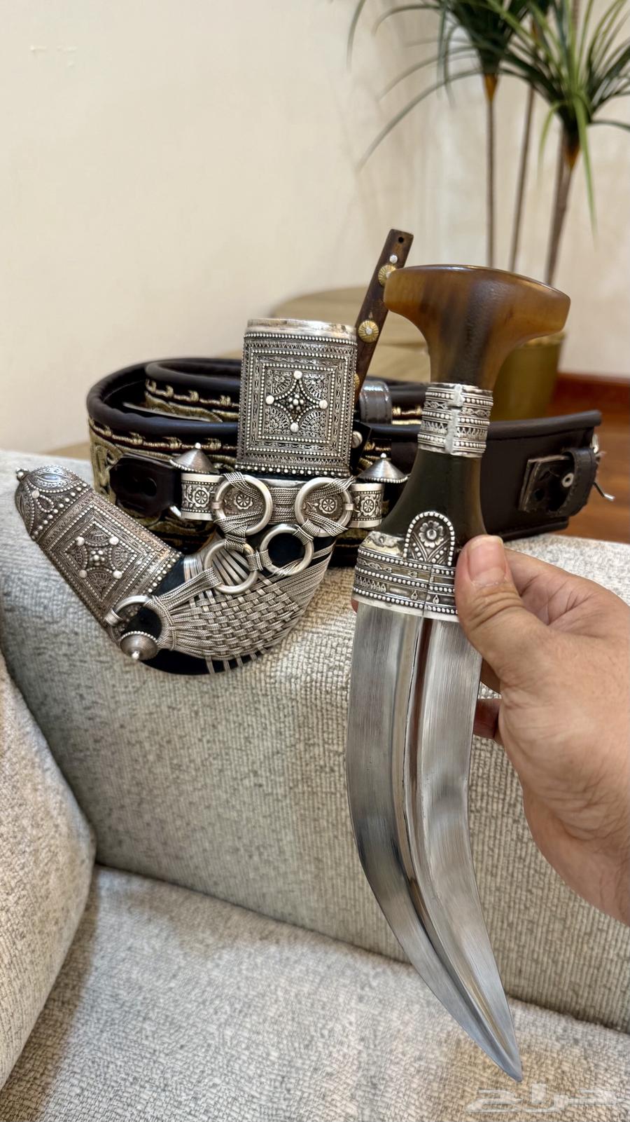 Ancient Zaraf Dagger (Type)64388880756354112