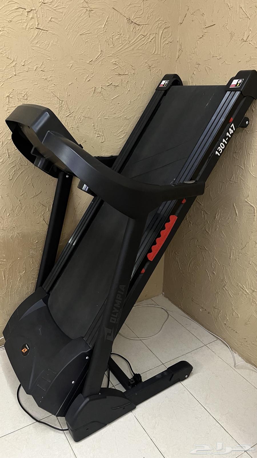 Walking machine64387145995779110