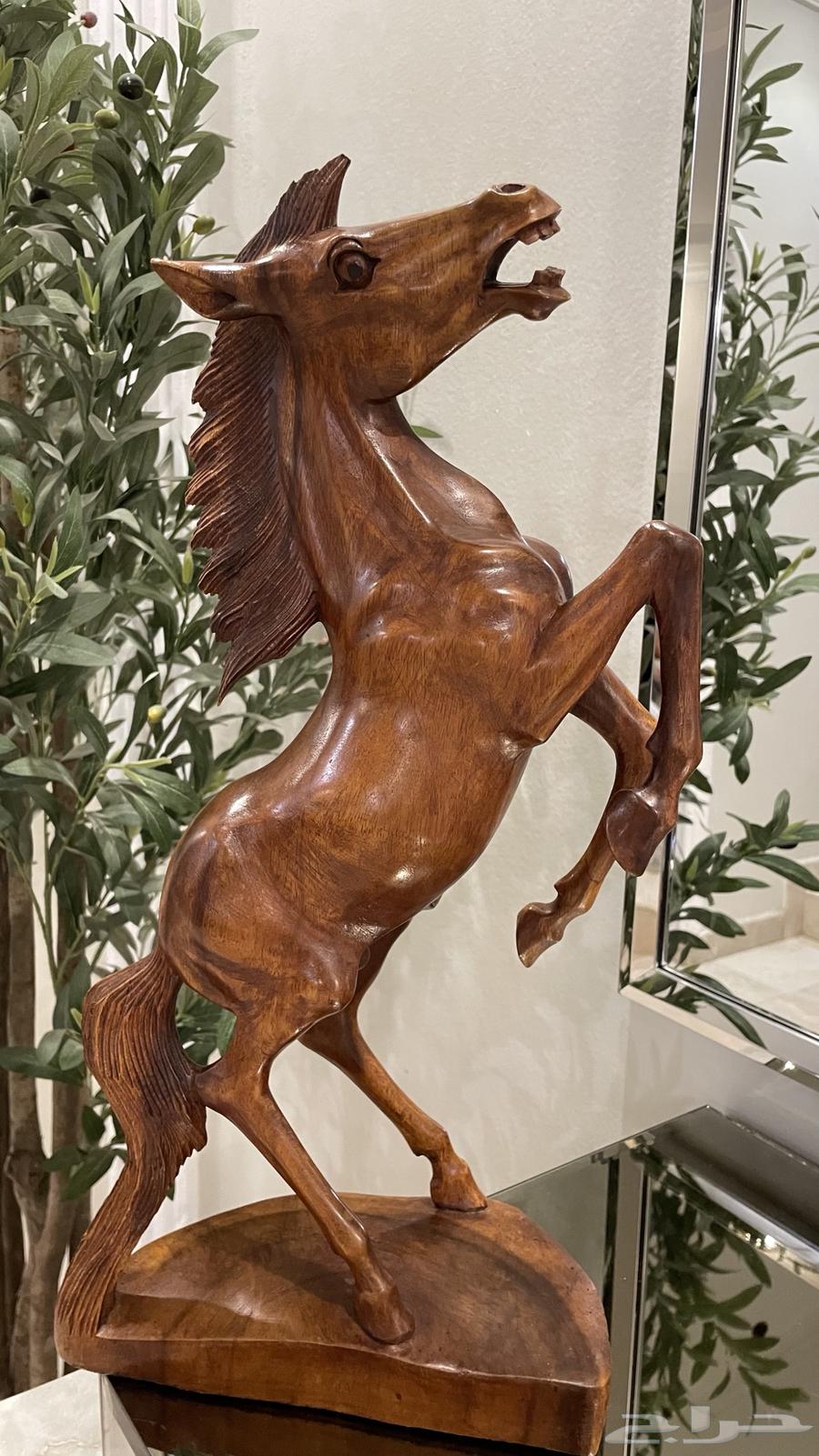 حصان خشبي64379515881859112