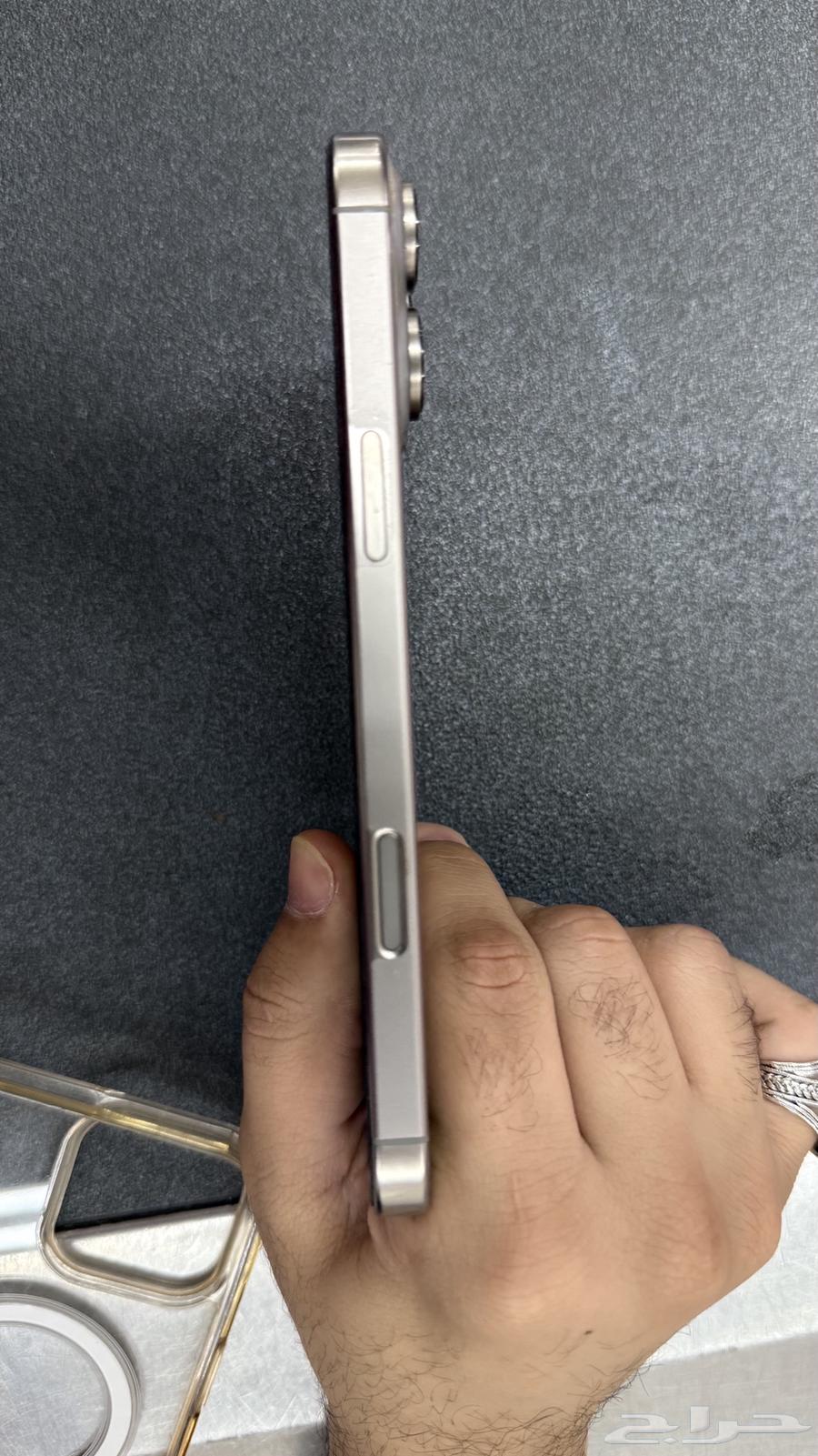 ايفون 16 برو ماكس 25664387536771841113