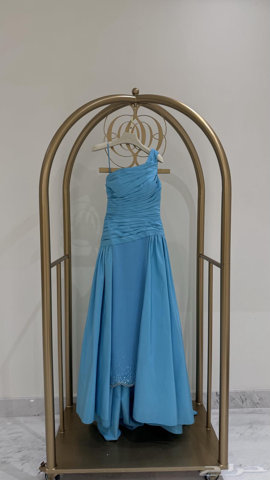 فستان من بوتيك المصممه وعد العقيلي64385244182146110