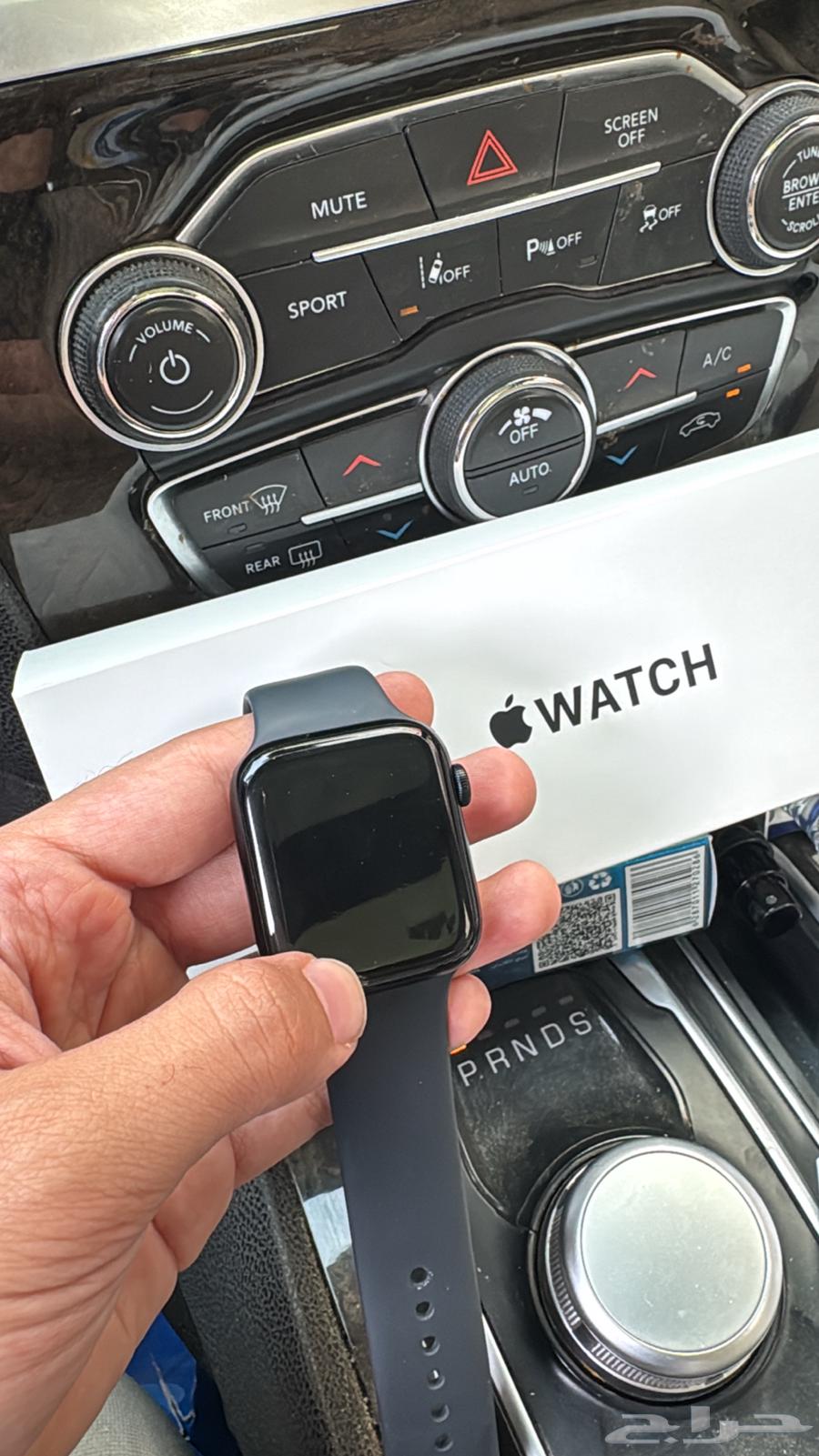 ساعه ابل واتش se الاصدار الاخير64387438988161110