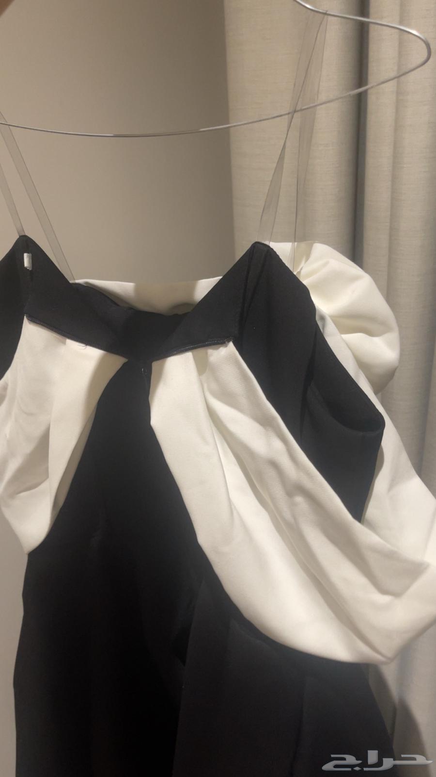 فستان اسود مع زهره بيضا64391437550211114