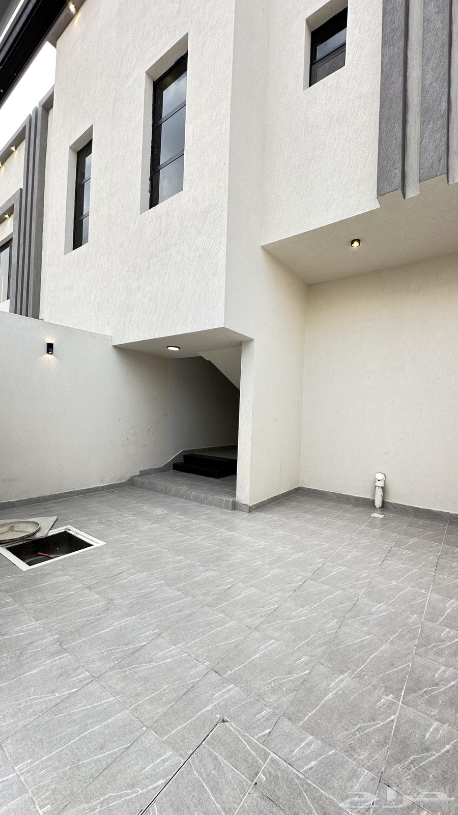 For sale: Upper duplex apartment behind Al-Saudi German Hospital, price 72063613880494337111
