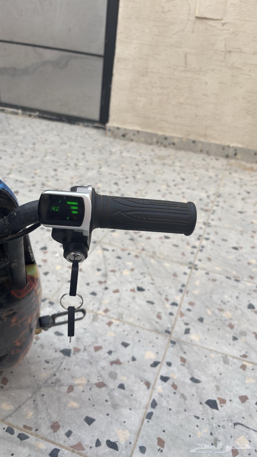 اسكوتر مستعمل ب الشاحن نظيف64383497390722110