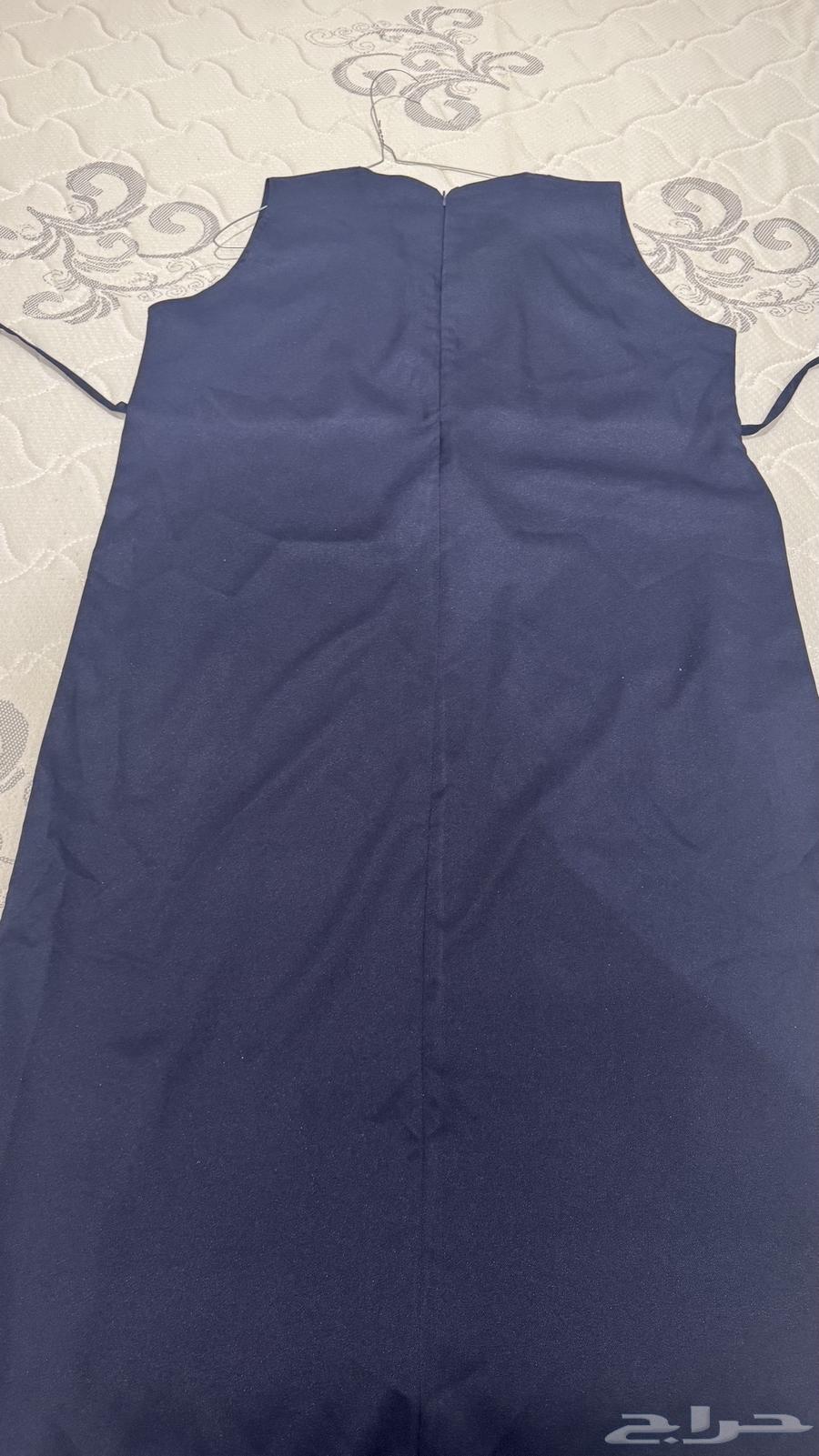 مريول وتنوره كحلي للثانوي مقاس كبير64379908773507110