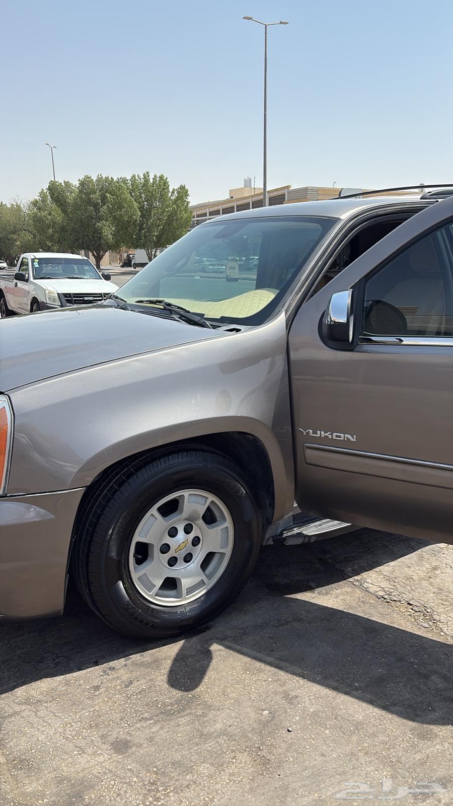 Yukan 2014 different in price64521211640835111