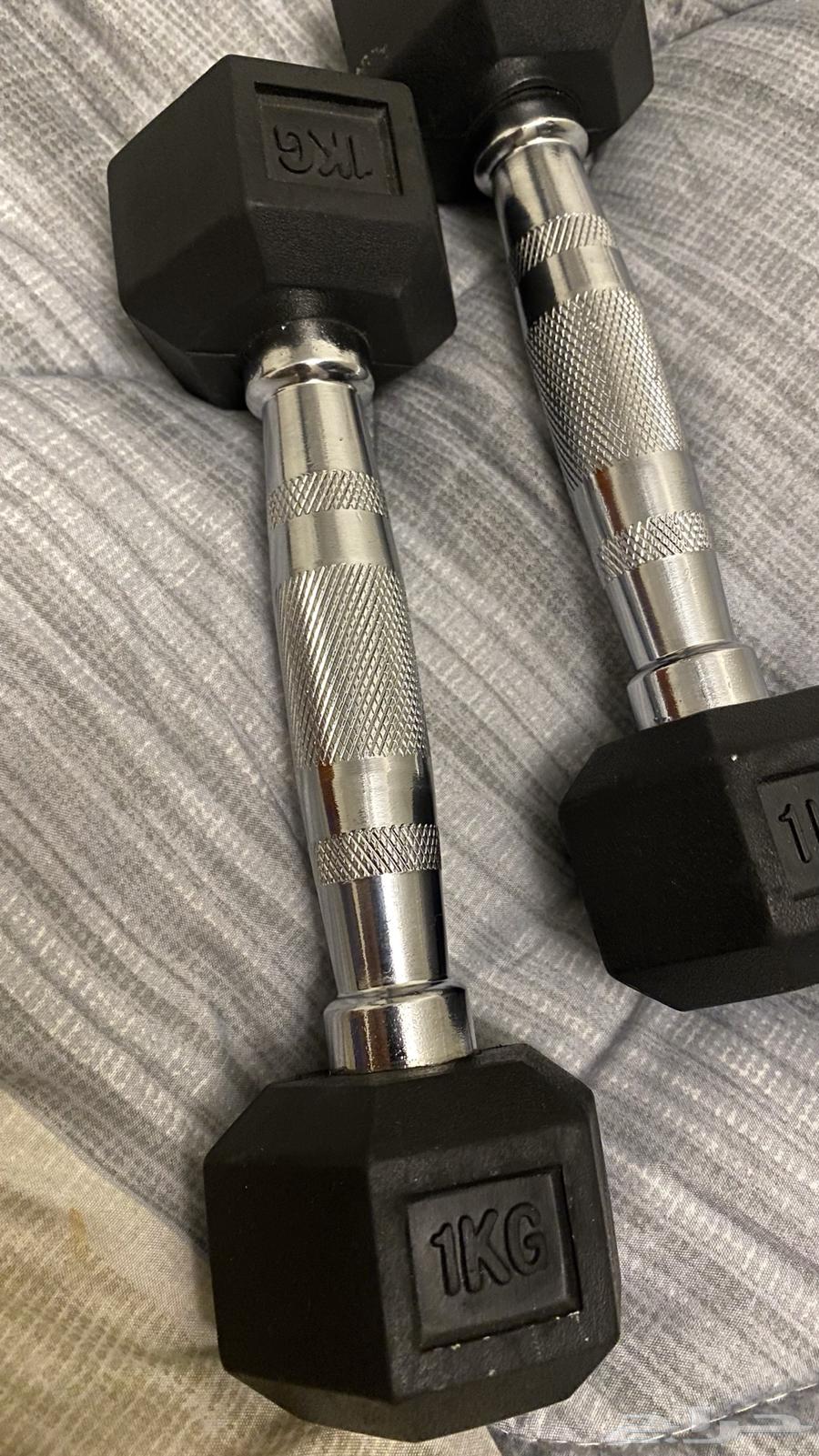 Two iron weights, 2 kilograms each, for a symbolic price64388963365507111