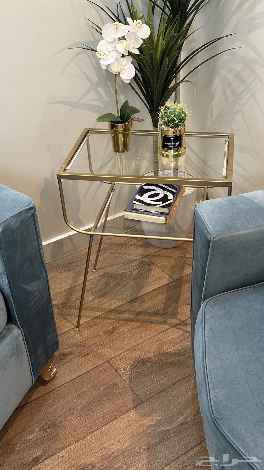 كنب نظيف للبيع ب3000 شامل الزوليه والطاولات والستاره64390788193281113