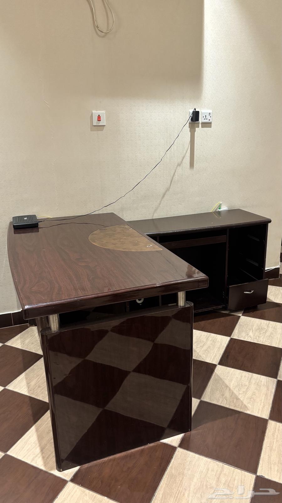 مكتب مع دولاب64378178789505113