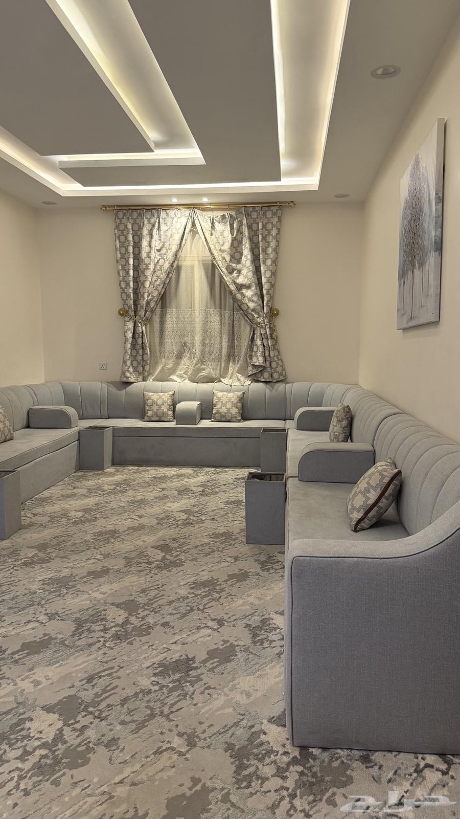 كنب 4في 5مافيه عيوب مع الفرش خميس مشيط حي الراقي64388771003650111