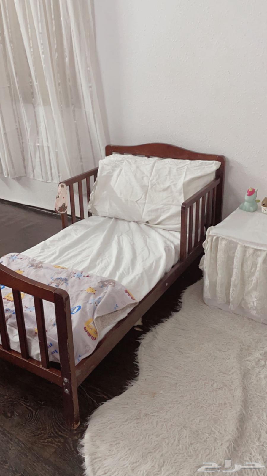 سرير اطفال للبيع قطعتين64379874145537110