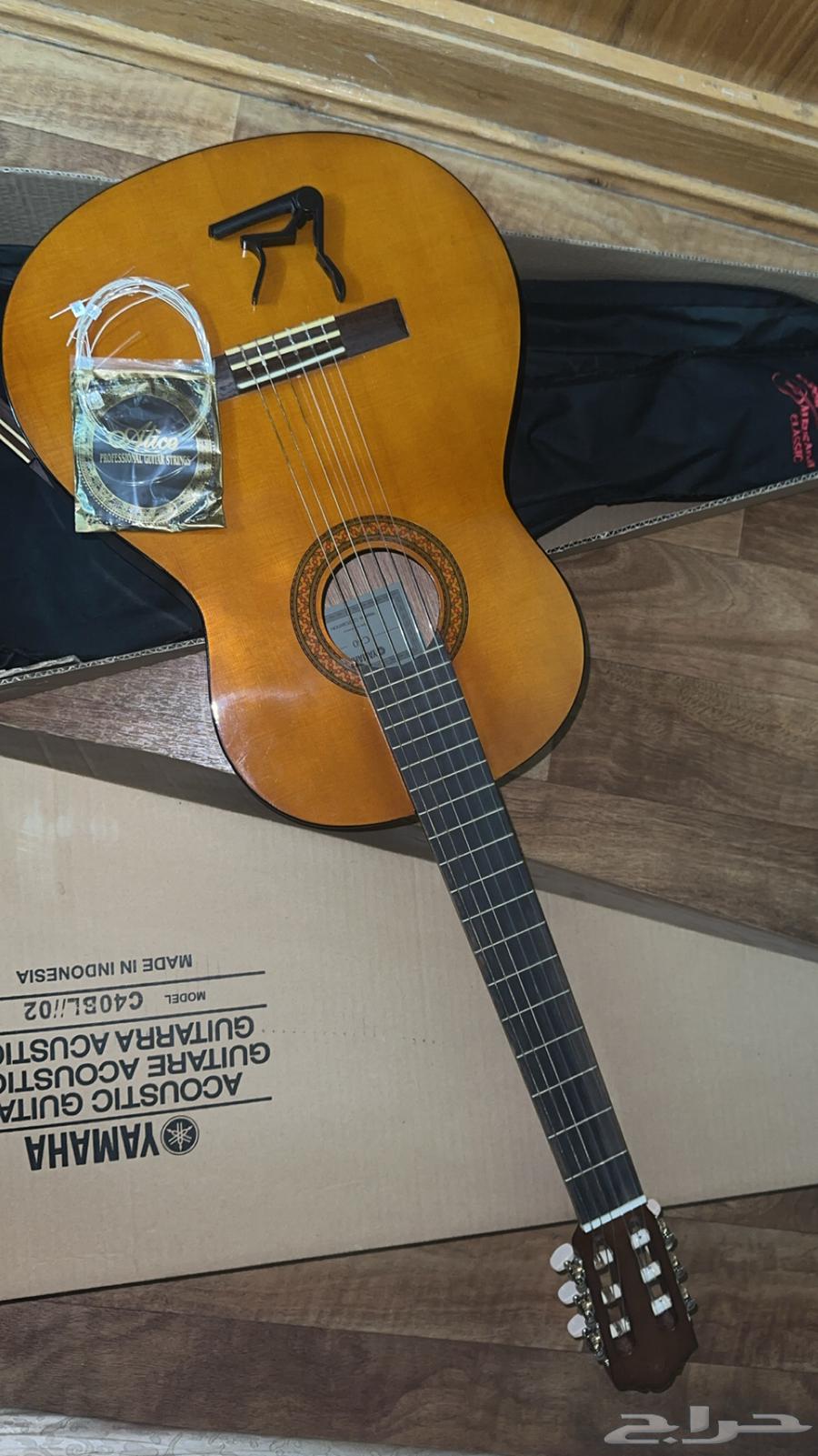 قيتار ياماها C4 بكامل الملحقات64377695529473111