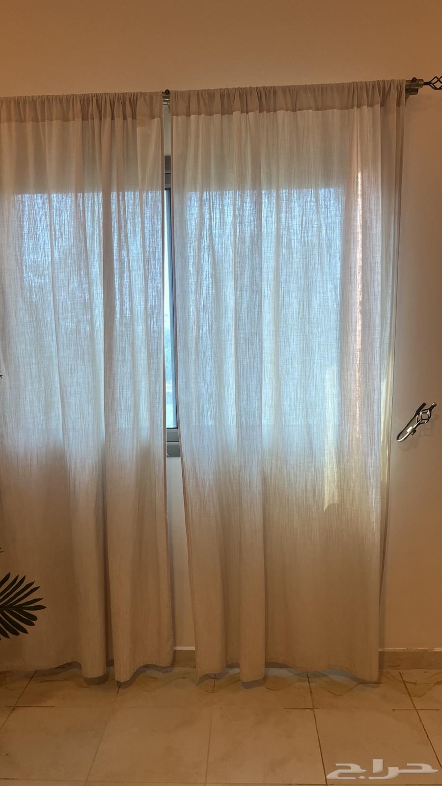 للبيع ستائر ومدخل وطاولة طعام وطاولات تقديم64385983857282111