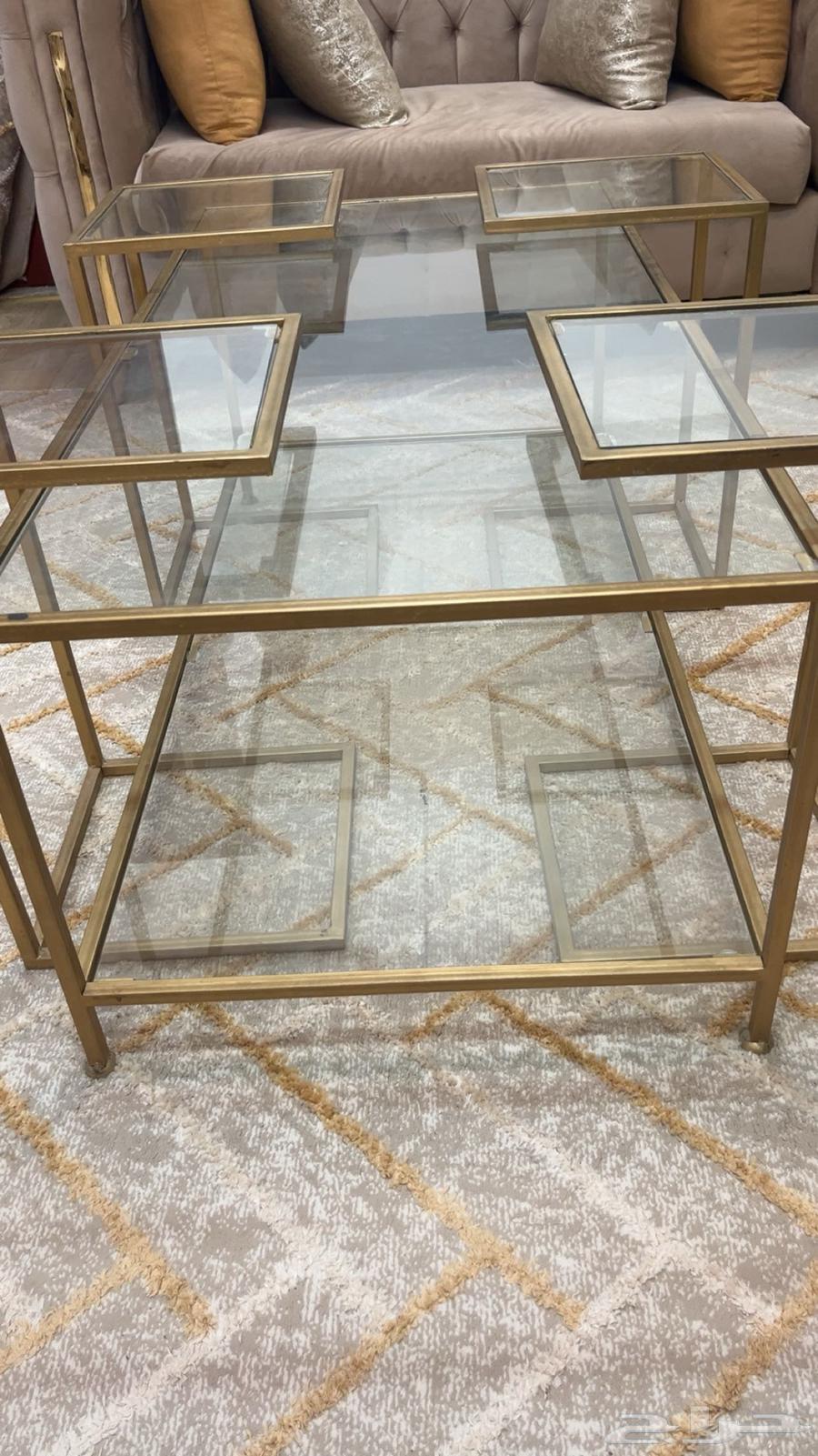 طاولات للبيع64386138342018110